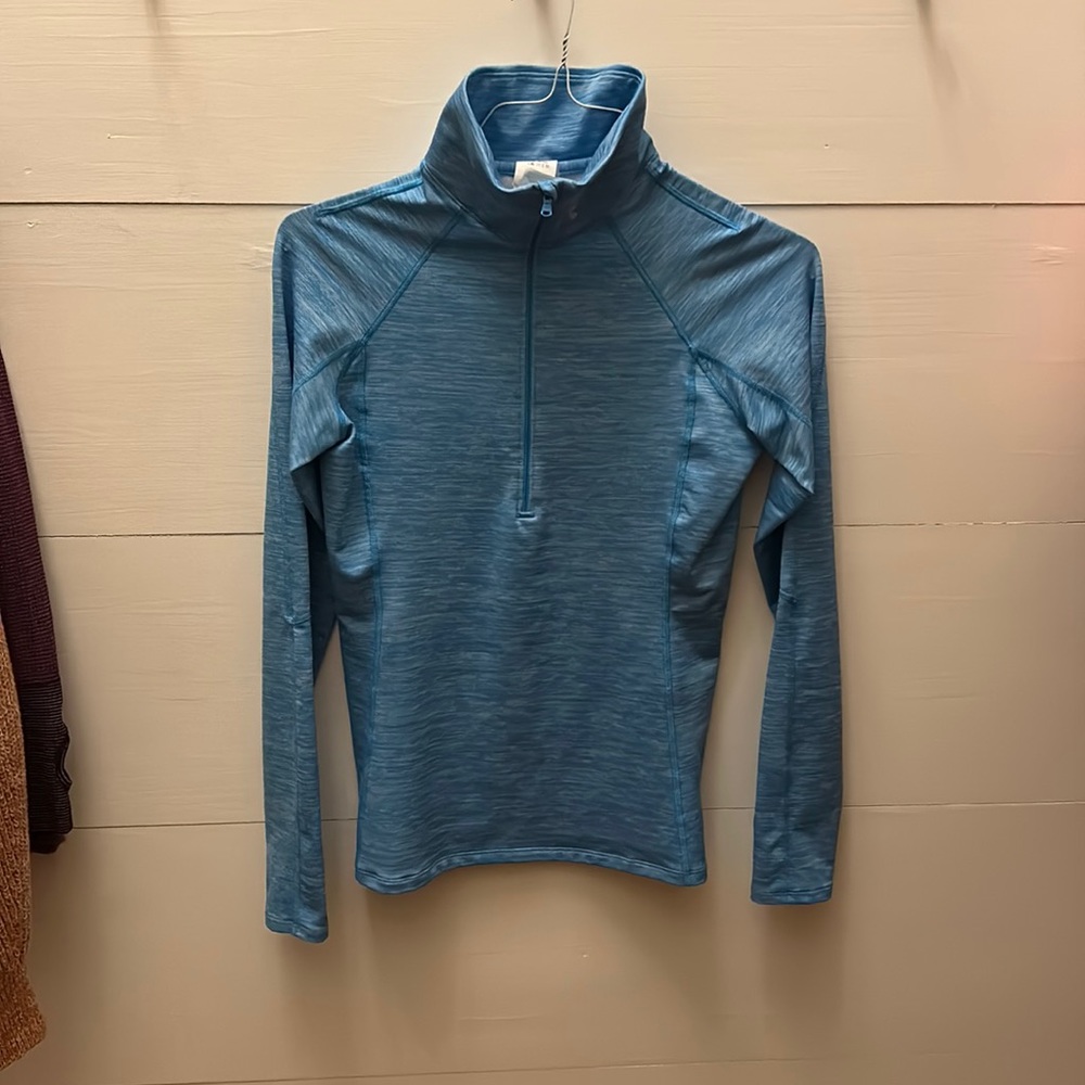 Under armor cold gear long sleeve shirt.